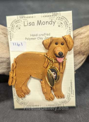 Golden Retriever w locket Pin by Lisa Mondy